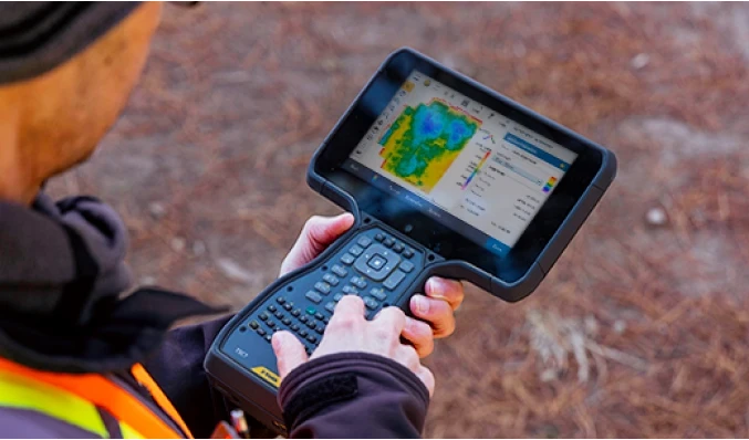 Software de Campo<br /><strong>Trimble Access</strong>